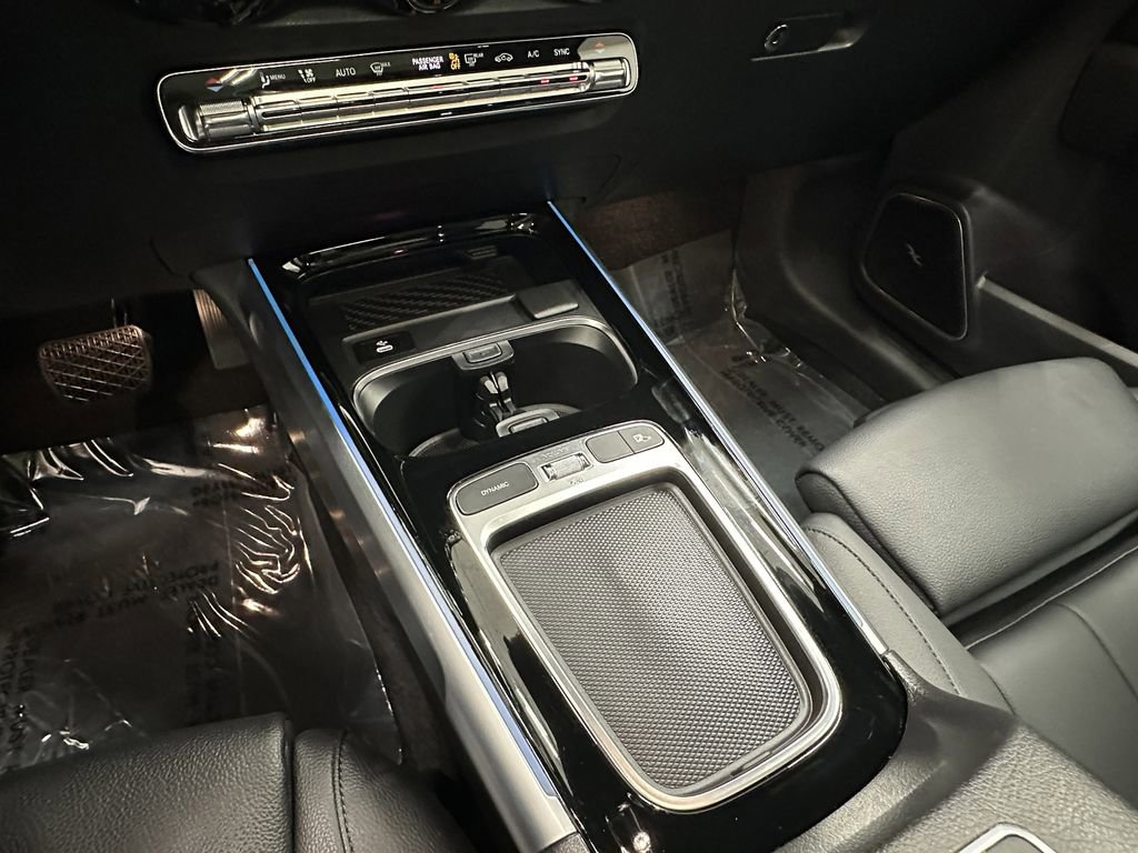 Certified 2024 Mercedes-Benz GLB 250 image 33