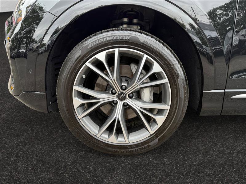 Used 2024 Audi Q8 Premium Plus w/ Premium Plus Package image 15