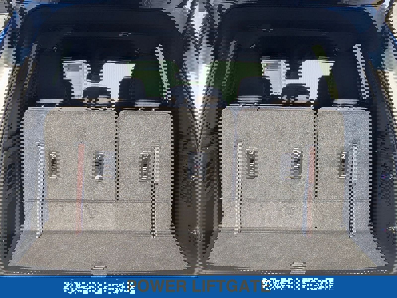 Used 2024 Chevrolet Traverse LS image 37