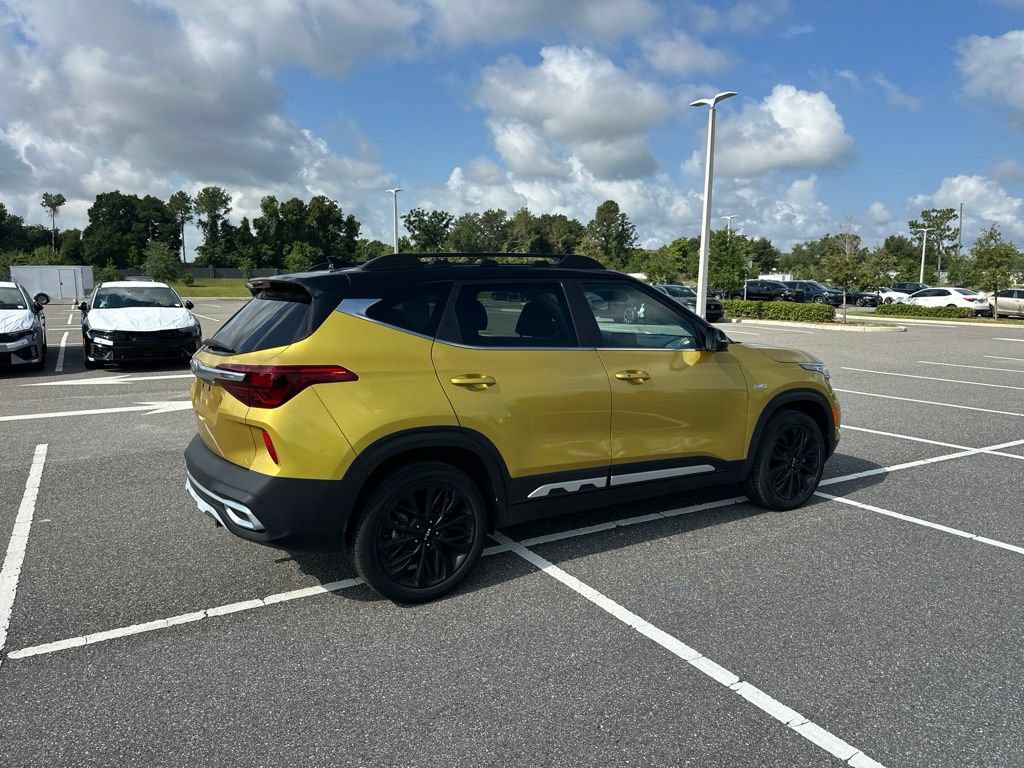 Certified 2023 Kia Seltos Nightfall Edition AWD/4WD image 5