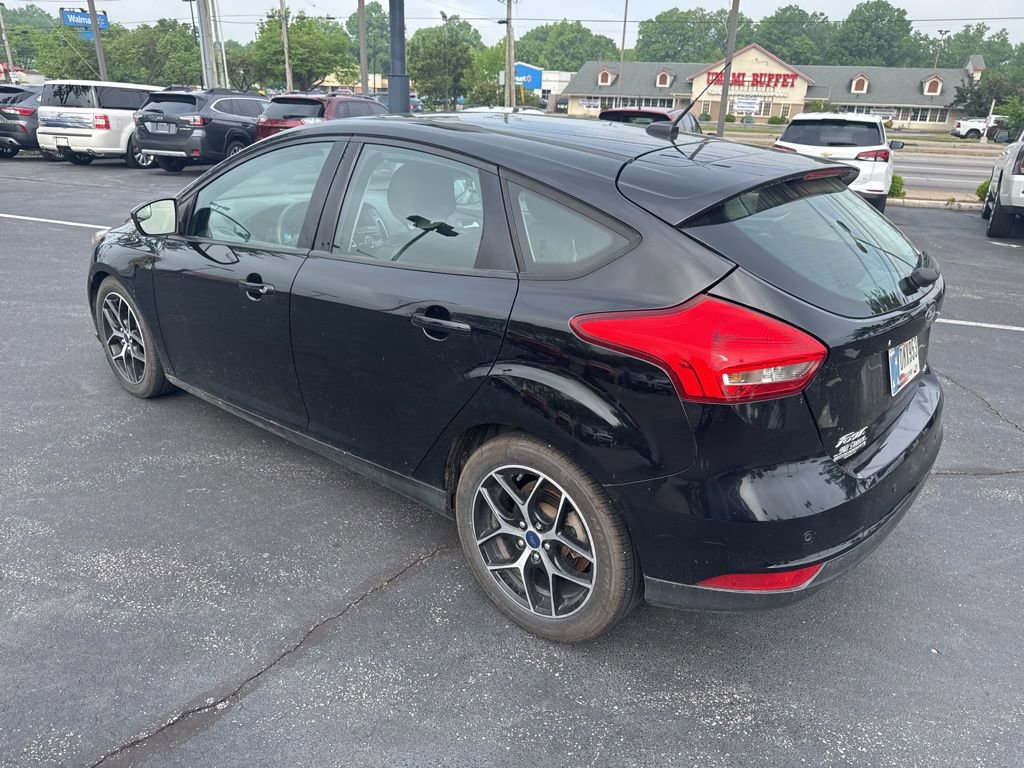 Used 2017 Ford Focus SEL FWD image 9