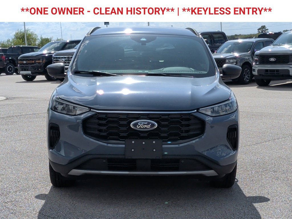Used 2025 Ford Escape ST-Line w/ Equipment Group 301A FWD image 2