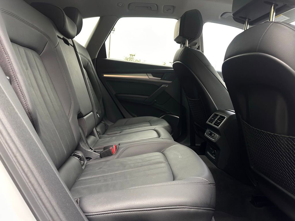 Used 2019 Audi Q5 2.0T Premium Plus w/ Premium Plus Package image 19