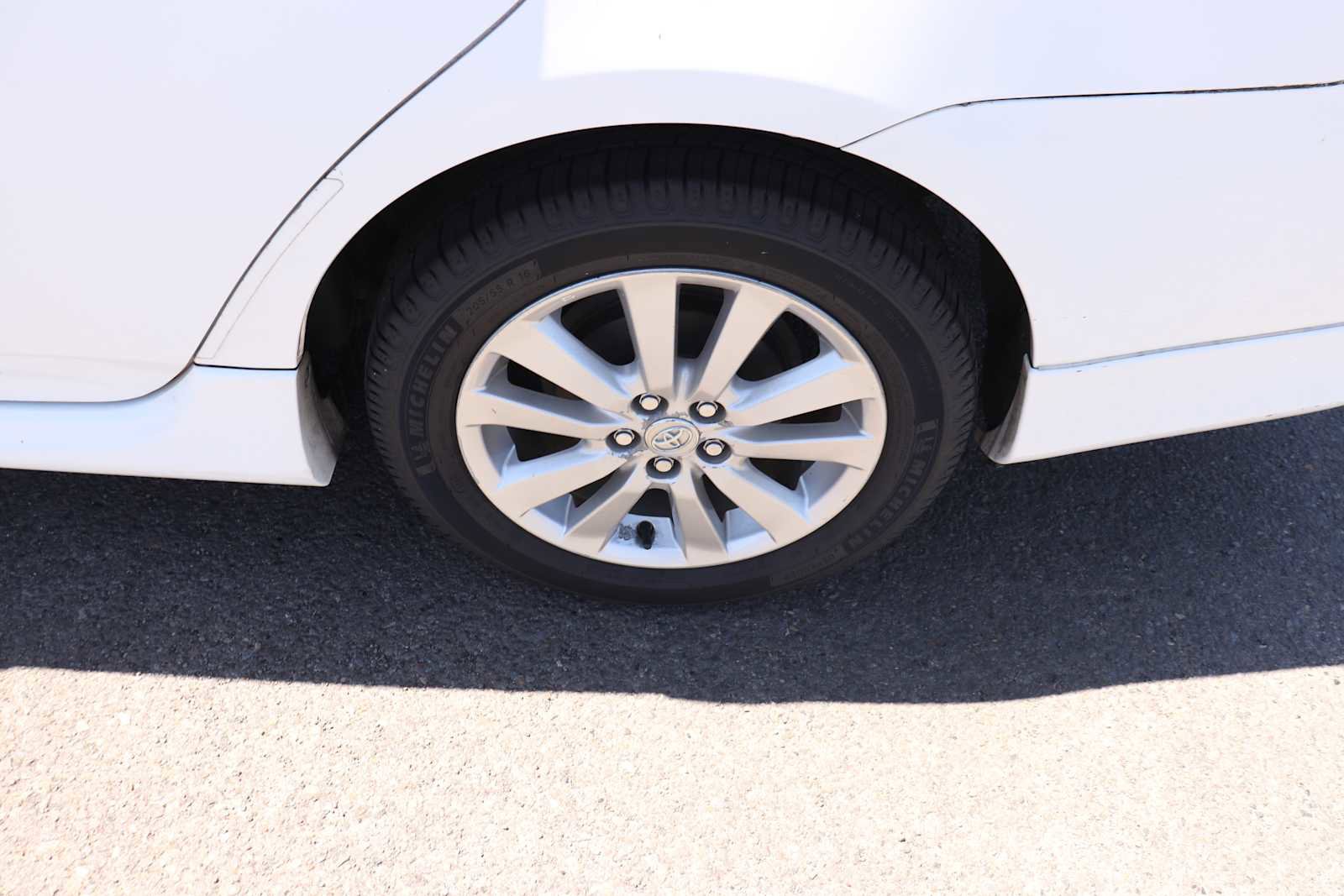 Used 2009 Toyota Corolla S FWD image 9