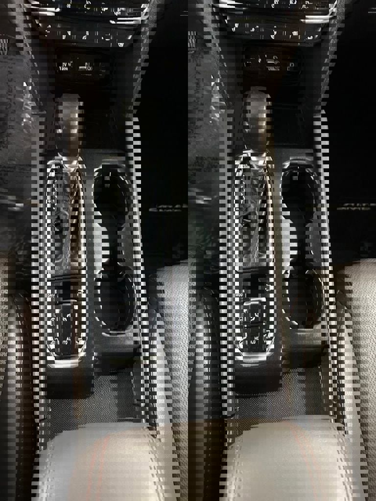 Used 2019 Hyundai Santa Fe AWD image 20