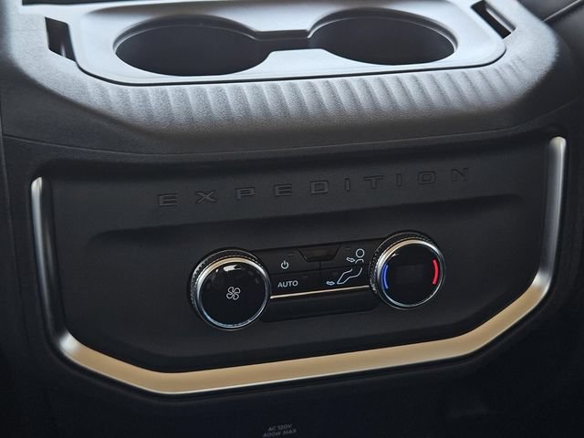 New 2026 Ford Expedition Active RWD image 15
