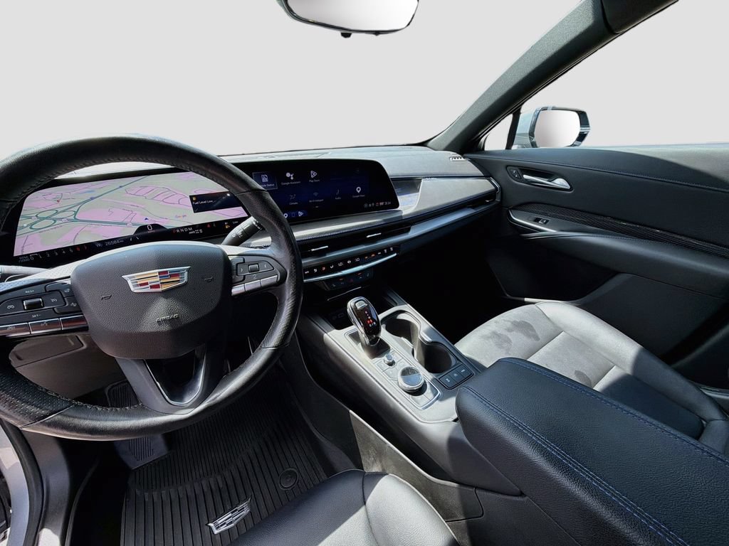 Used 2024 Cadillac XT4 Sport w/ Technology Package AWD/4WD image 9