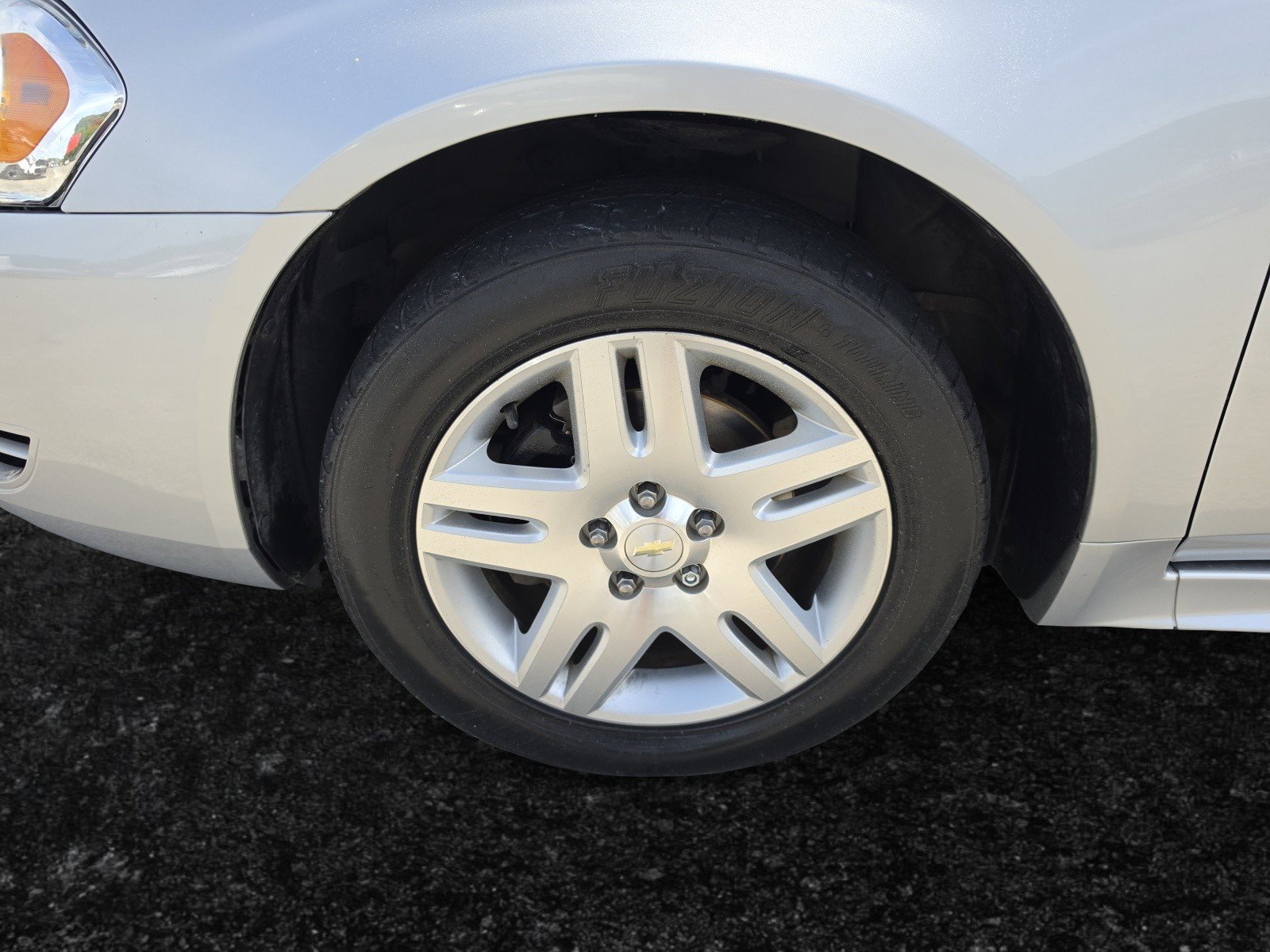 Used 2015 Chevrolet Impala LT w/ LT Sunroof Package FWD image 26