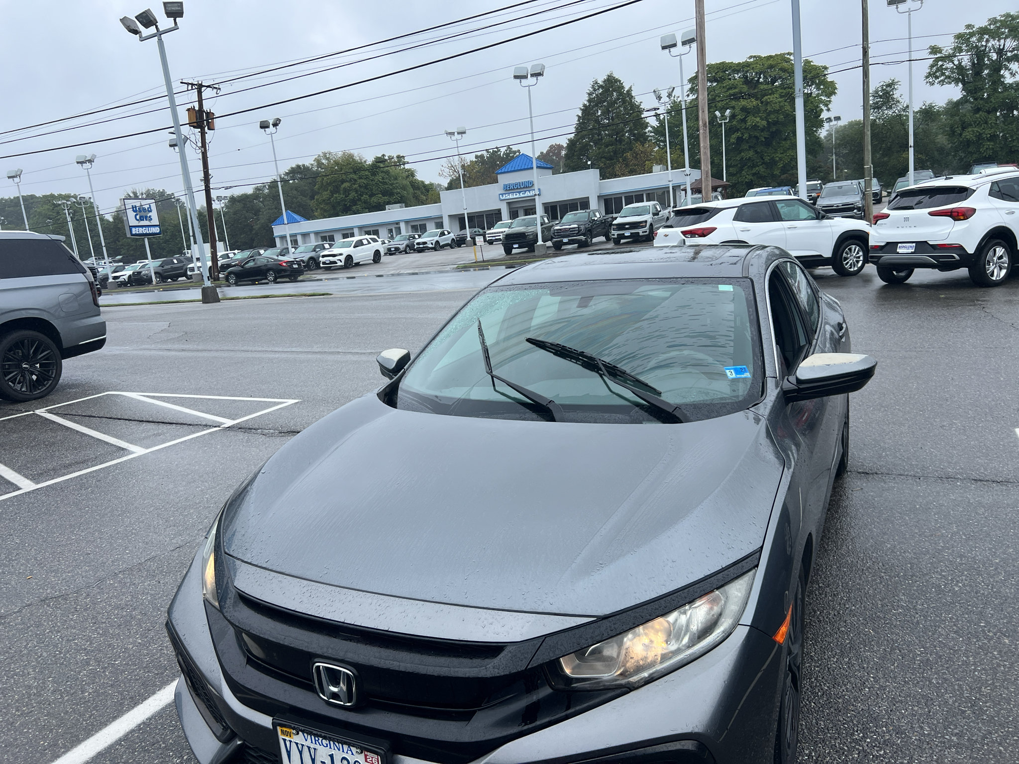 Used 2018 Honda Civic EX image 3