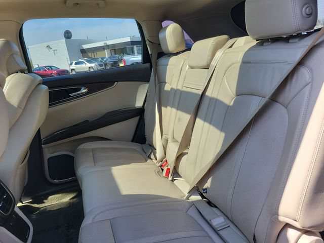 Used 2020 Lincoln Nautilus Reserve w/ Equipment Group 201A FWD image 37