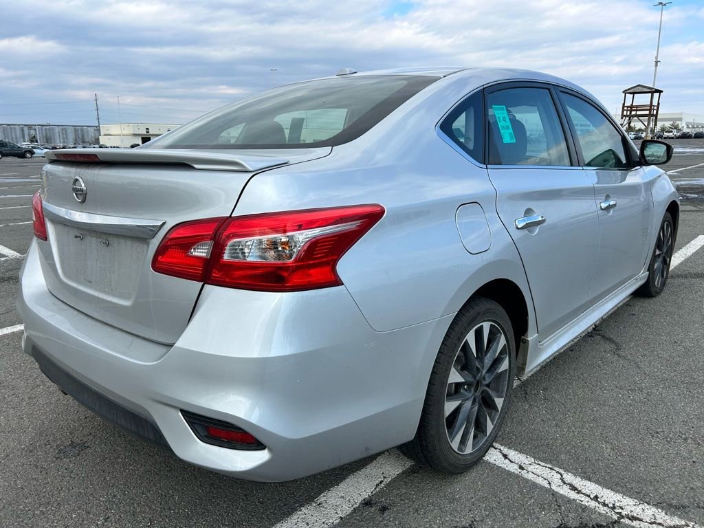 Used 2017 Nissan Sentra SR w/ Driver's Assist Package image 4