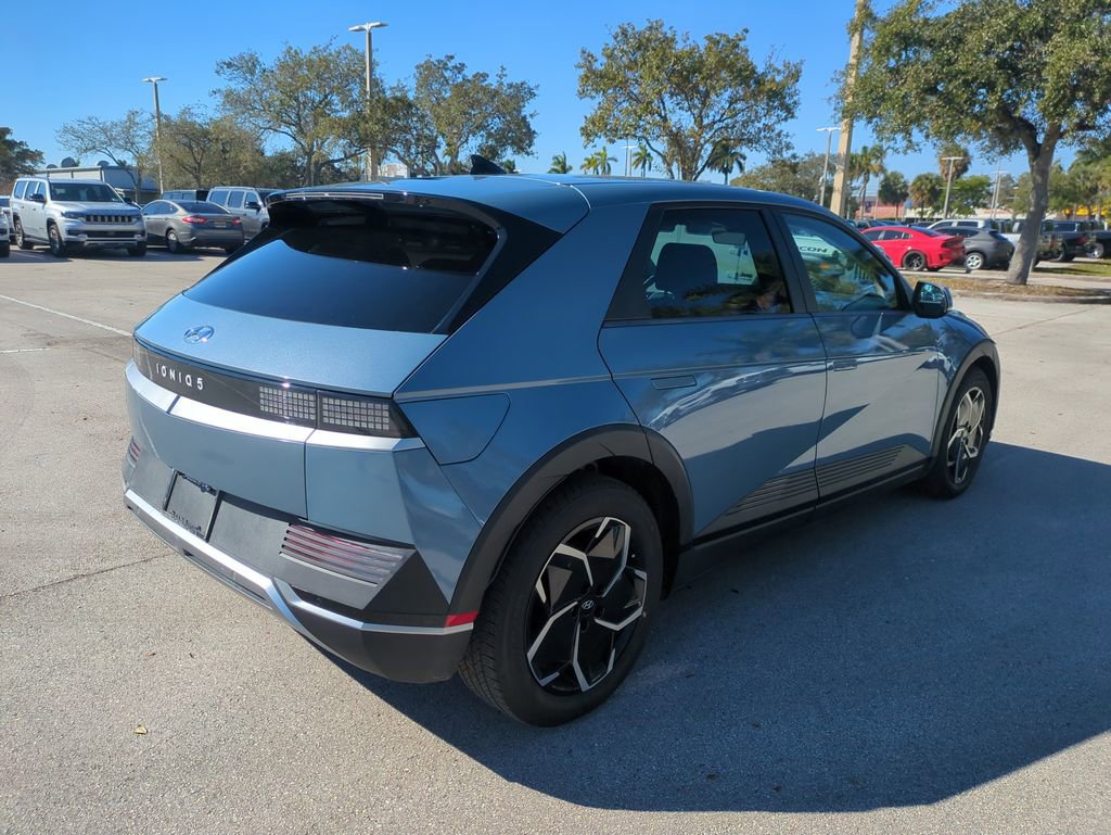 Used 2022 Hyundai Ioniq 5 SE w/ Cargo Package image 6