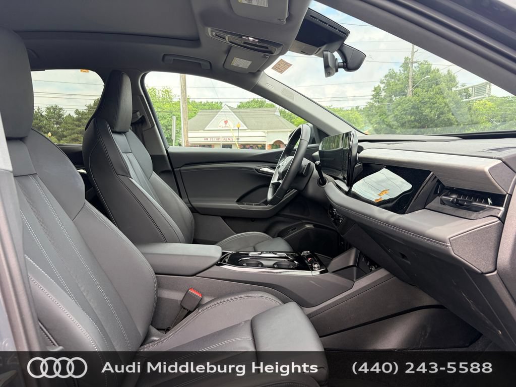 Certified 2025 Audi Q6 e-tron Premium Plus w/ Premium Plus AWD/4WD image 16