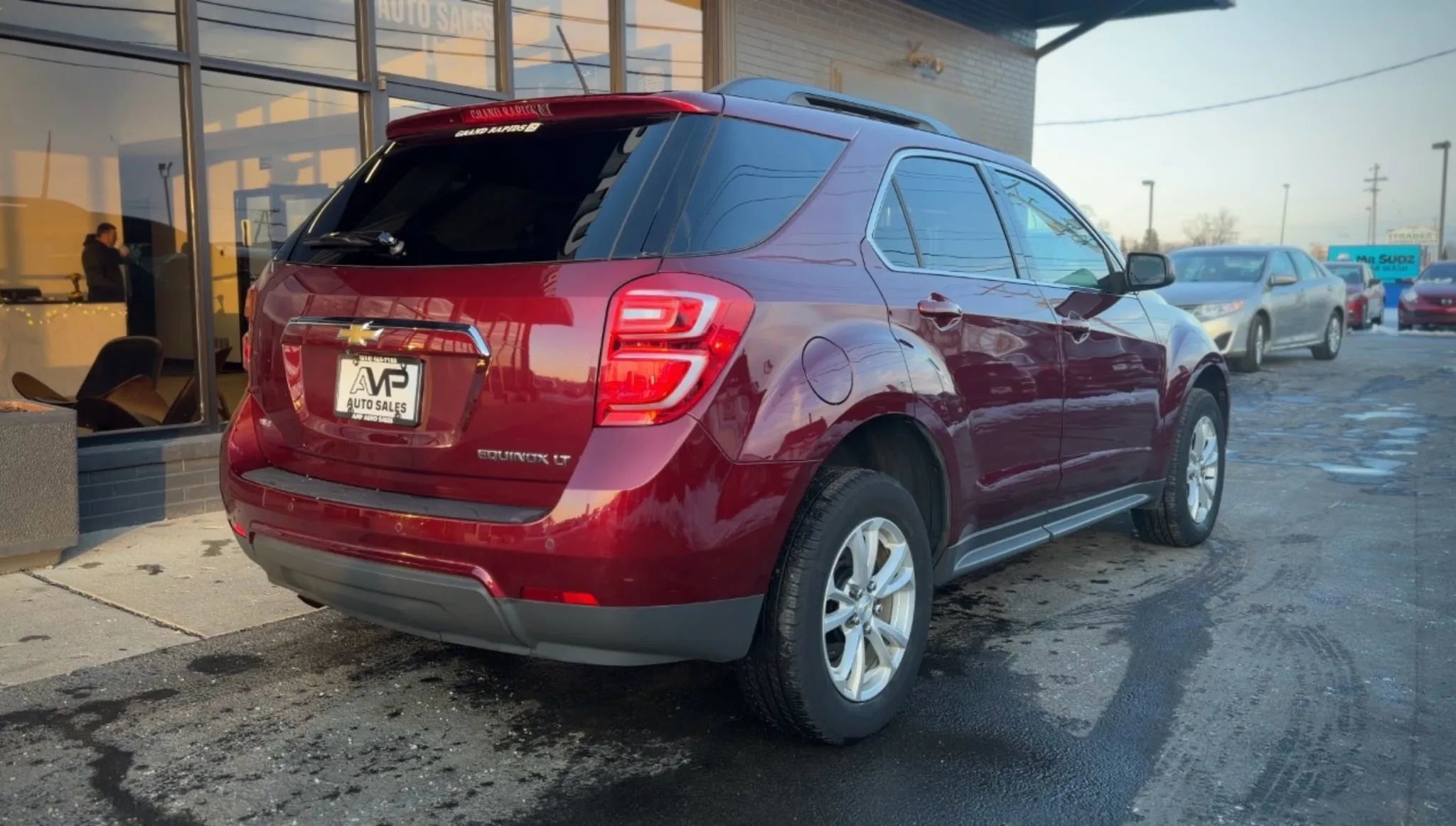Used 2016 Chevrolet Equinox LT w/ Convenience Package image 3