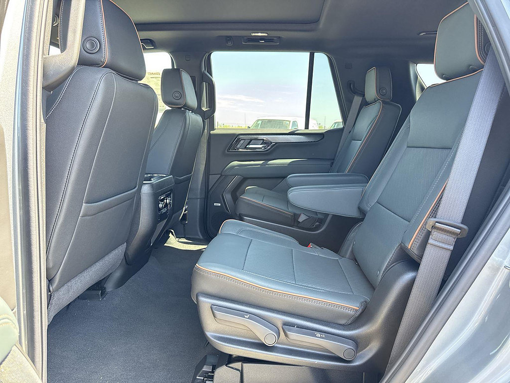 New 2026 GMC Yukon AT4 w/ AT4 Premium Package AWD/4WD image 24