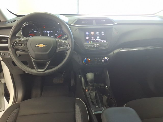 Used 2023 Chevrolet TrailBlazer LT FWD image 14