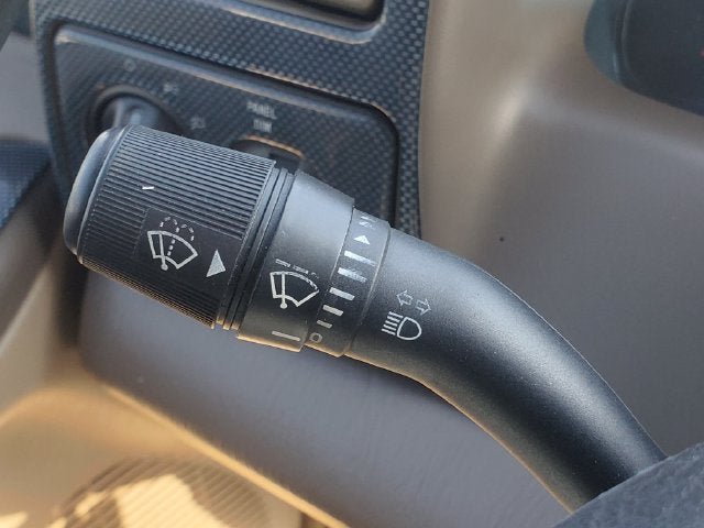 Used 2003 Ford F250 XLT AWD/4WD image 12