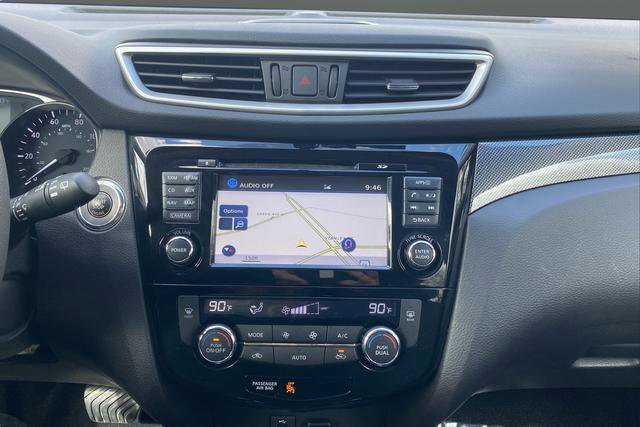 Used 2016 Nissan Rogue SL w/ SL Premium Package AWD/4WD image 13