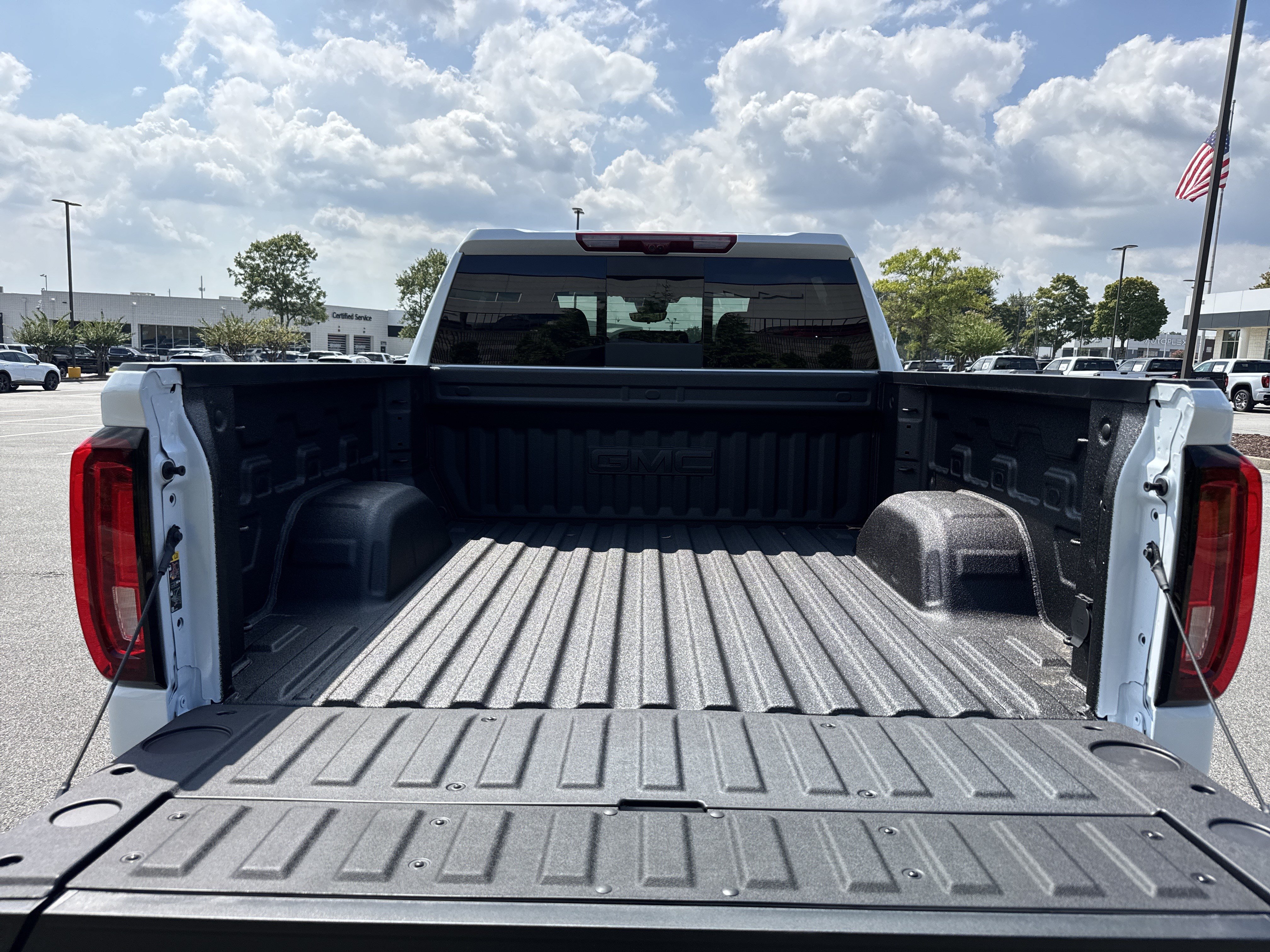 New 2026 GMC Sierra 1500 Denali w/ Denali Reserve Package AWD/4WD image 36
