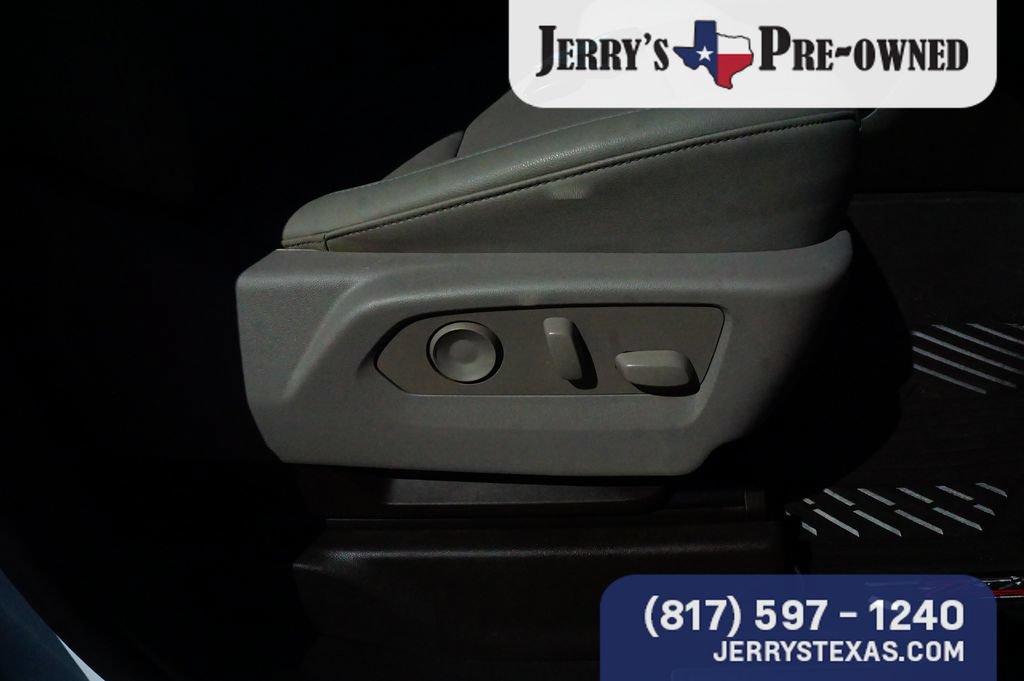 Used 2022 Chevrolet Silverado 1500 LTZ w/ LTZ Premium Texas Edition AWD/4WD image 26