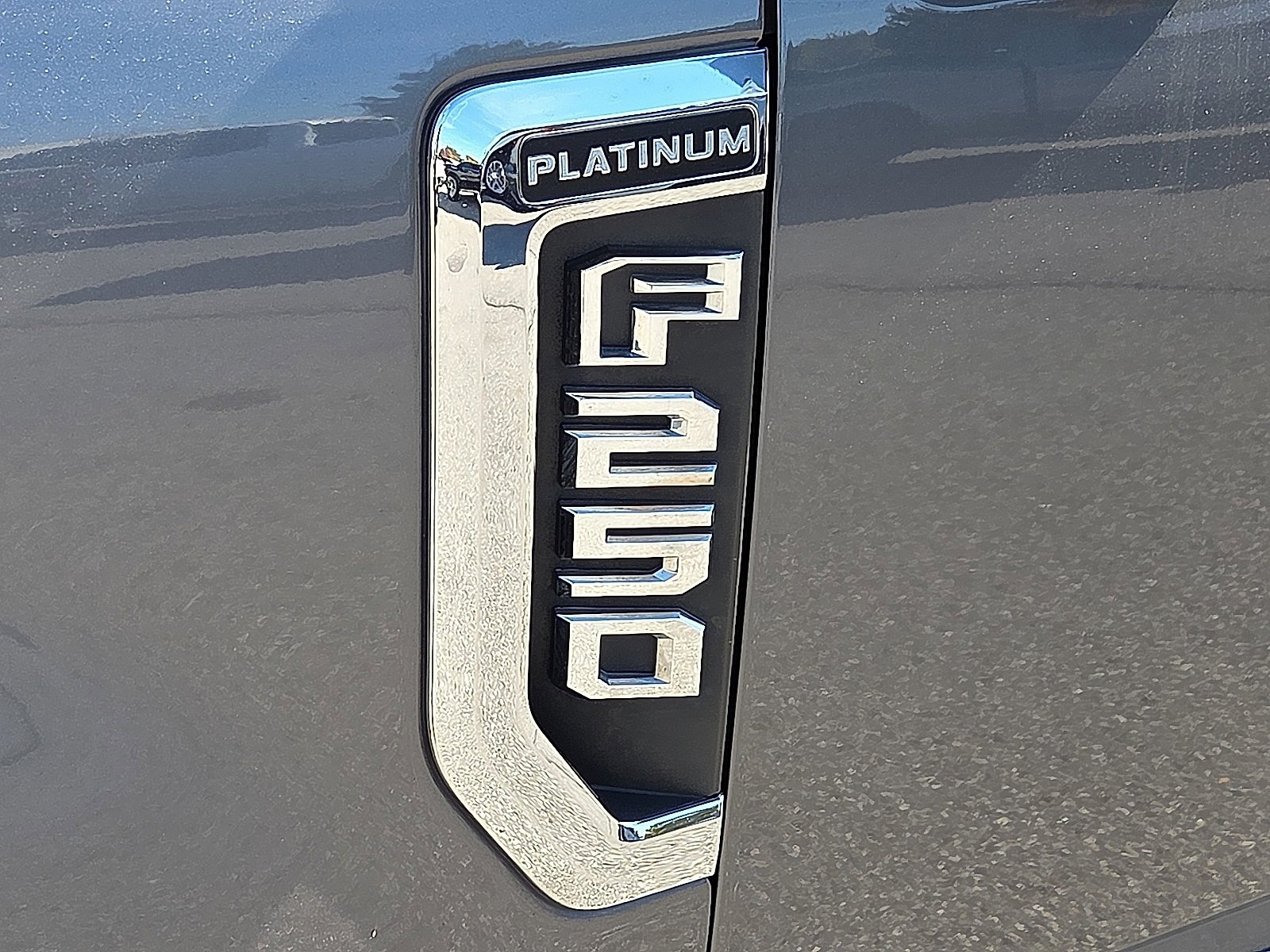 Used 2022 Ford F250 Platinum w/ FX4 Off-Road Package image 8