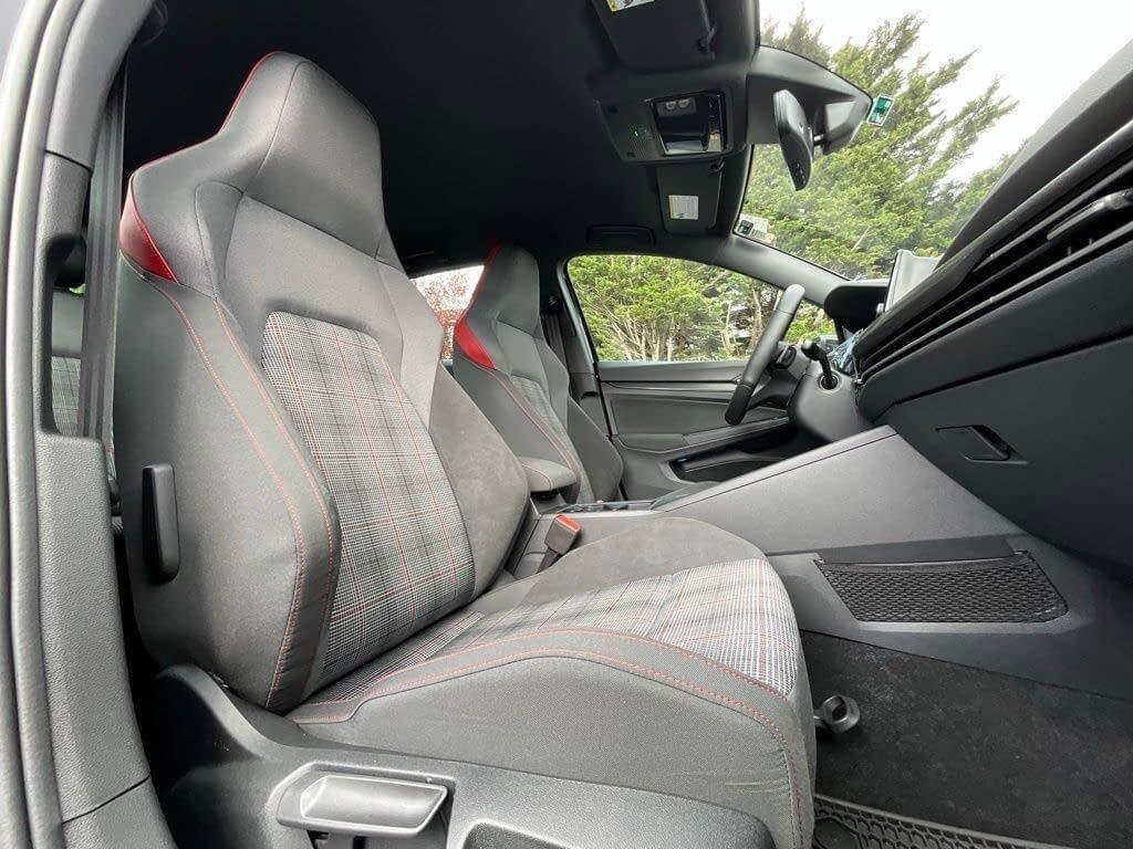 Used 2022 Volkswagen GTI S image 12