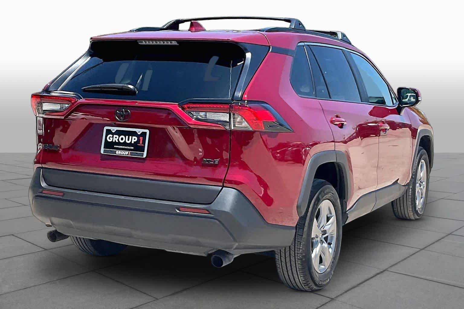 Used 2025 Toyota RAV4 XLE FWD image 13