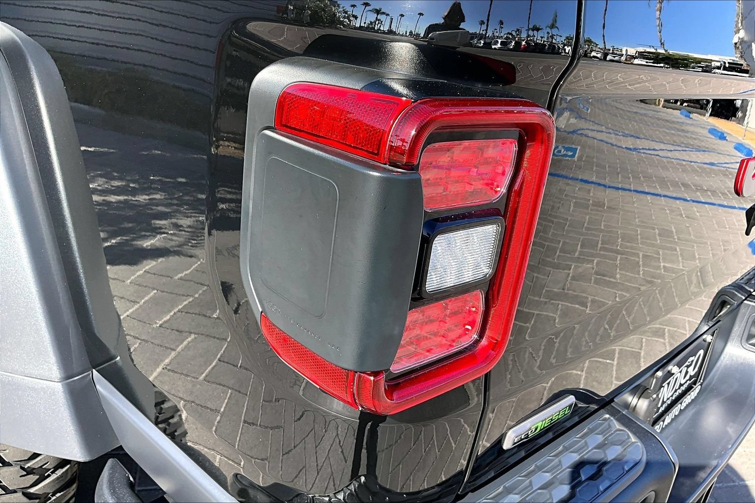 Used 2022 Jeep Gladiator Rubicon w/ LED Lighting Group AWD/4WD image 29