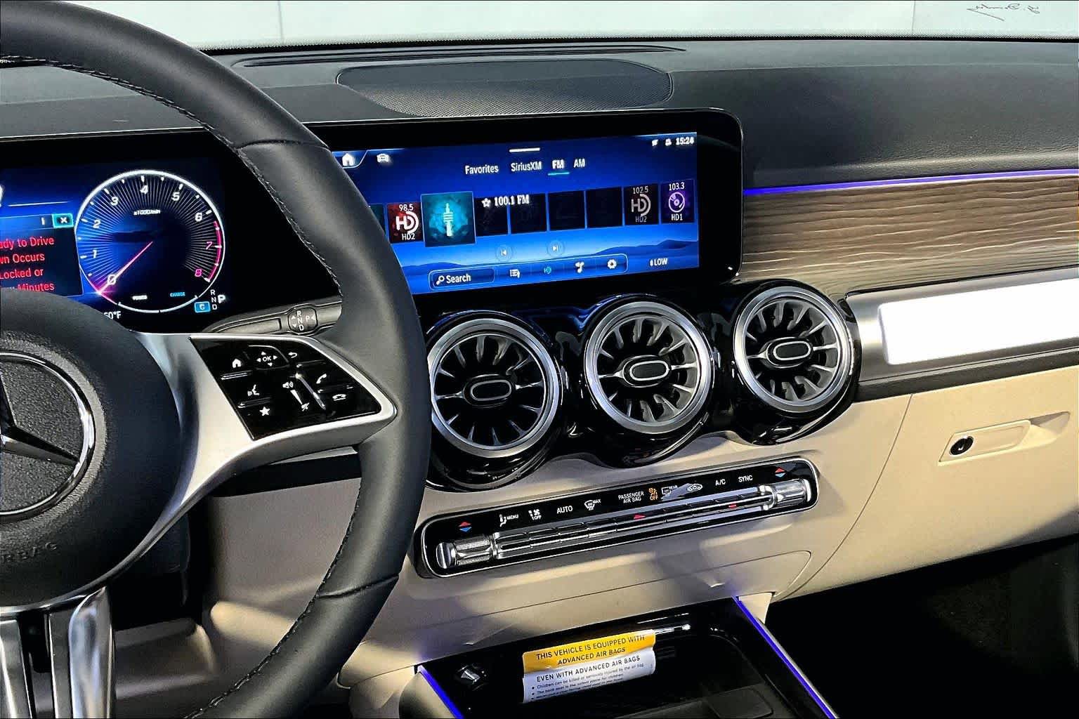New 2026 Mercedes-Benz GLB 250 4MATIC image 8