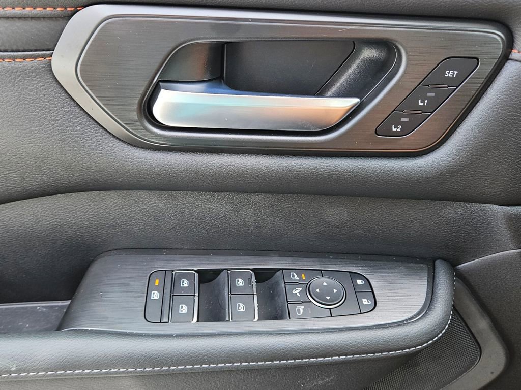 New 2025 Nissan Armada PRO-4X image 27