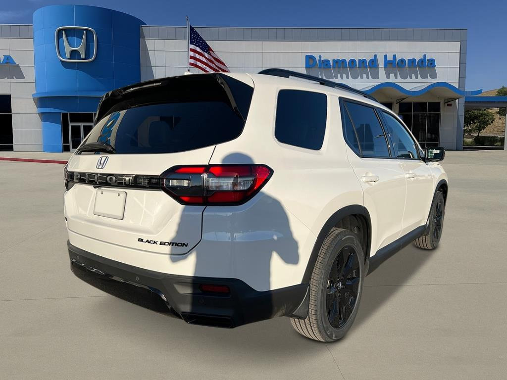 New 2026 Honda Pilot Black Edition image 5