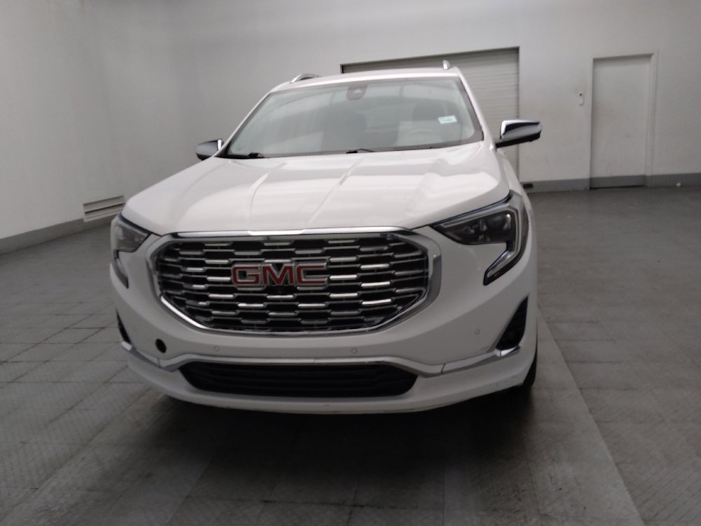 Used 2020 GMC Terrain Denali w/ Denali Premium Package FWD image 15