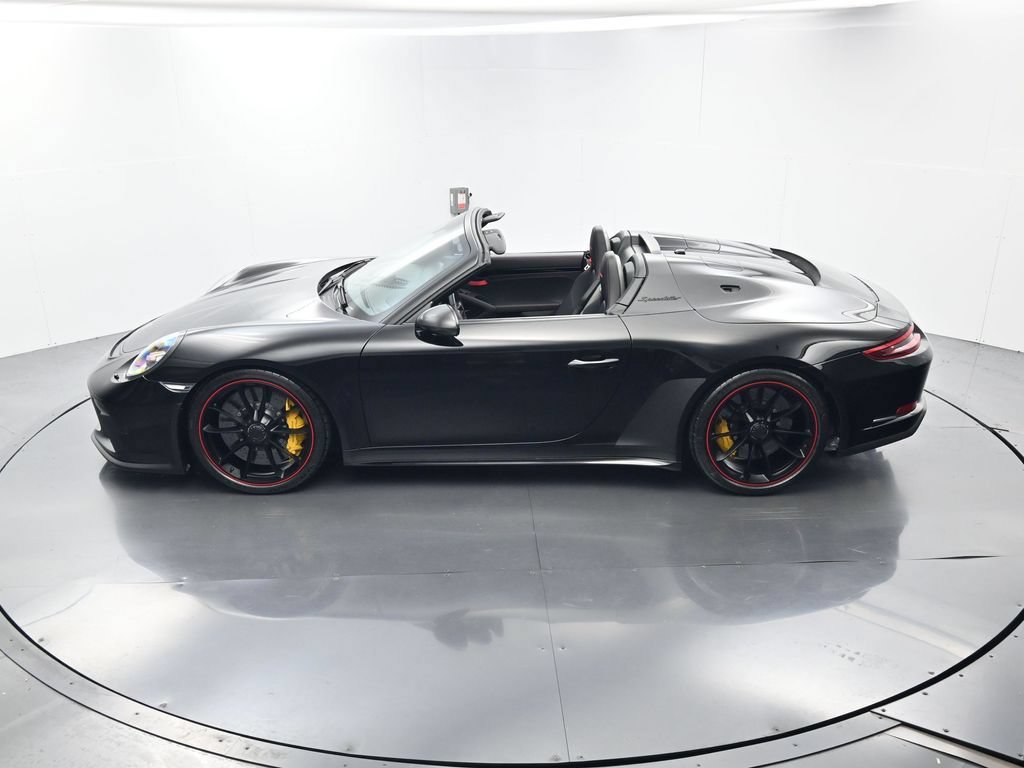 Certified 2019 Porsche 911 Speedster RWD image 46