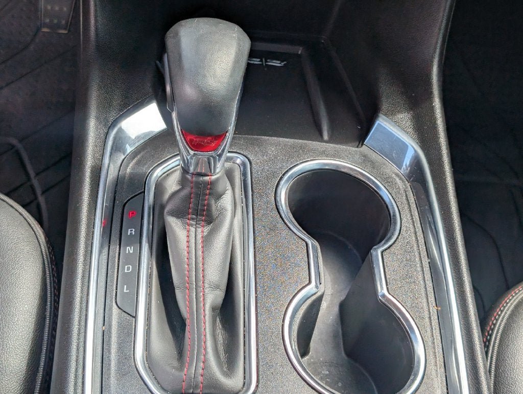 Used 2023 Chevrolet Traverse RS w/ LPO, Floor Liner Package FWD image 24