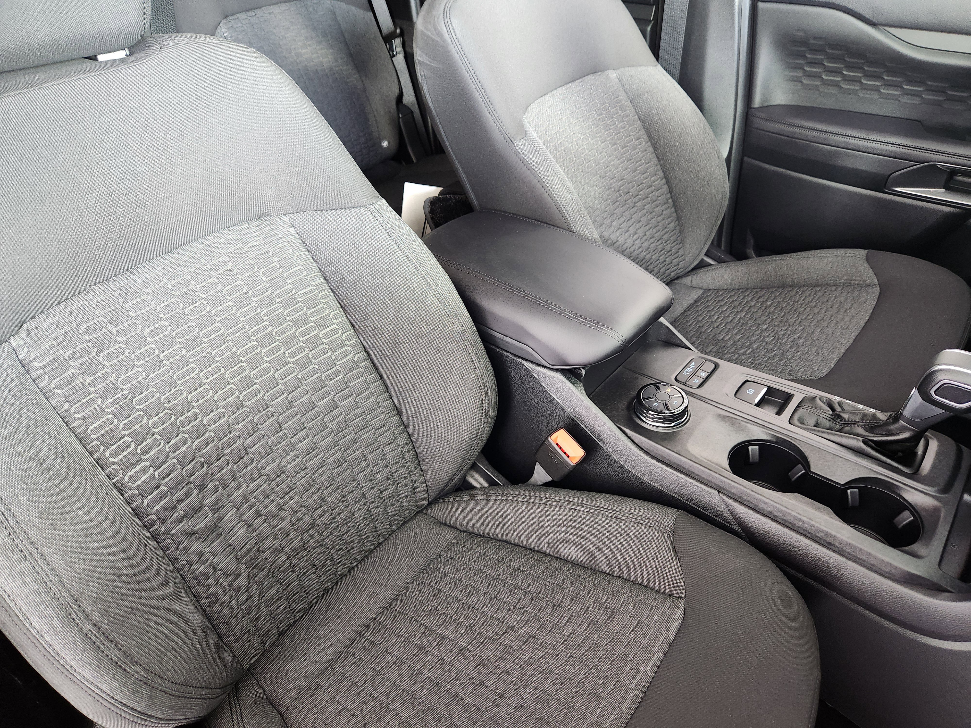 New 2025 Ford Ranger XLT w/ FX4 Off-Road Package image 9