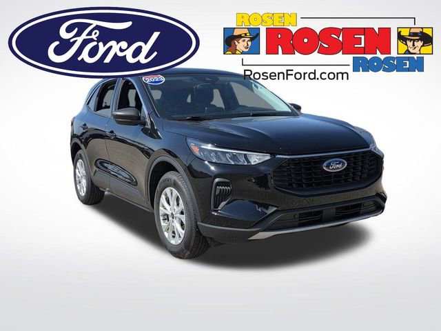 Used 2023 Ford Escape Active image 1