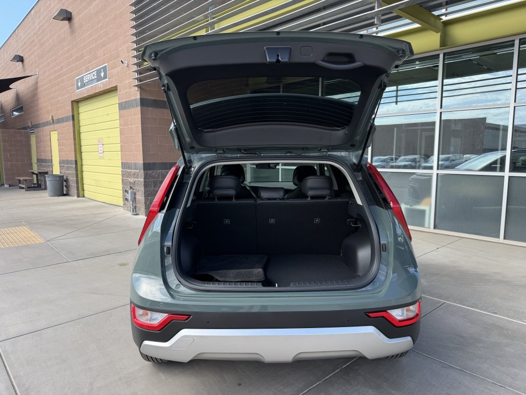 Used 2024 Kia Niro EX FWD image 35