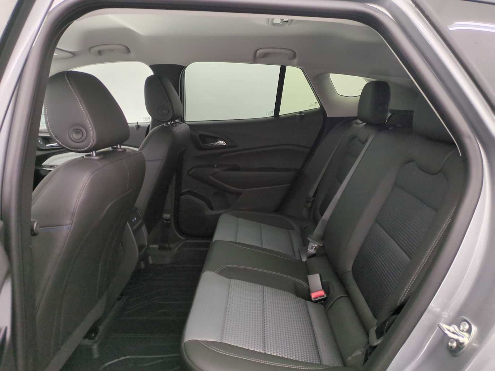 New 2026 Chevrolet Trax LT w/ Driver Confidence Package image 18