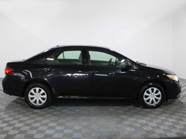 Used 2010 Toyota Corolla LE FWD image 7