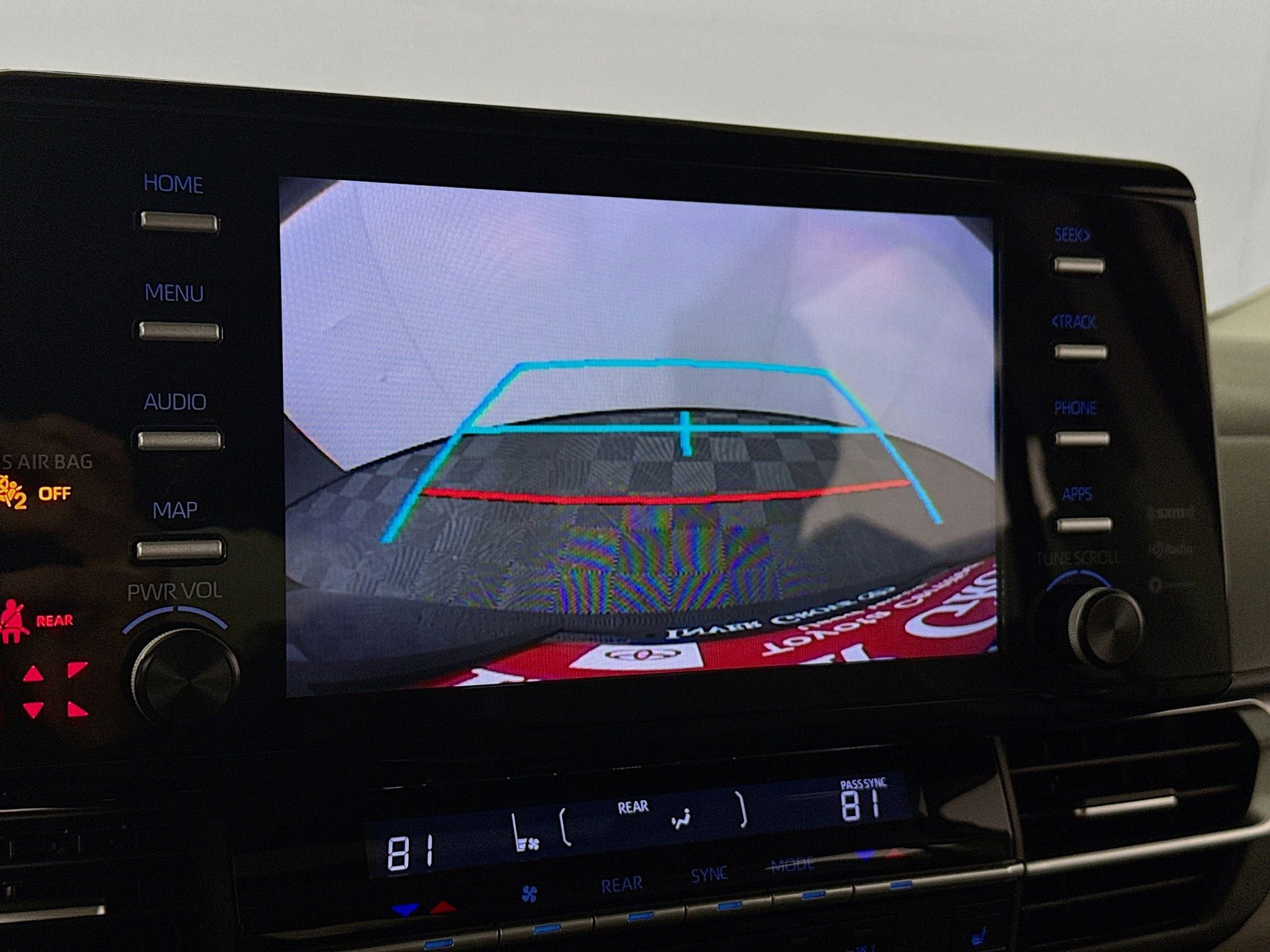 Certified 2022 Toyota Sienna XLE image 17