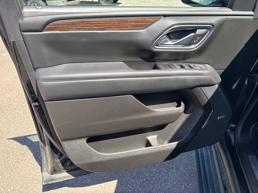 Used 2021 Chevrolet Suburban High Country image 9