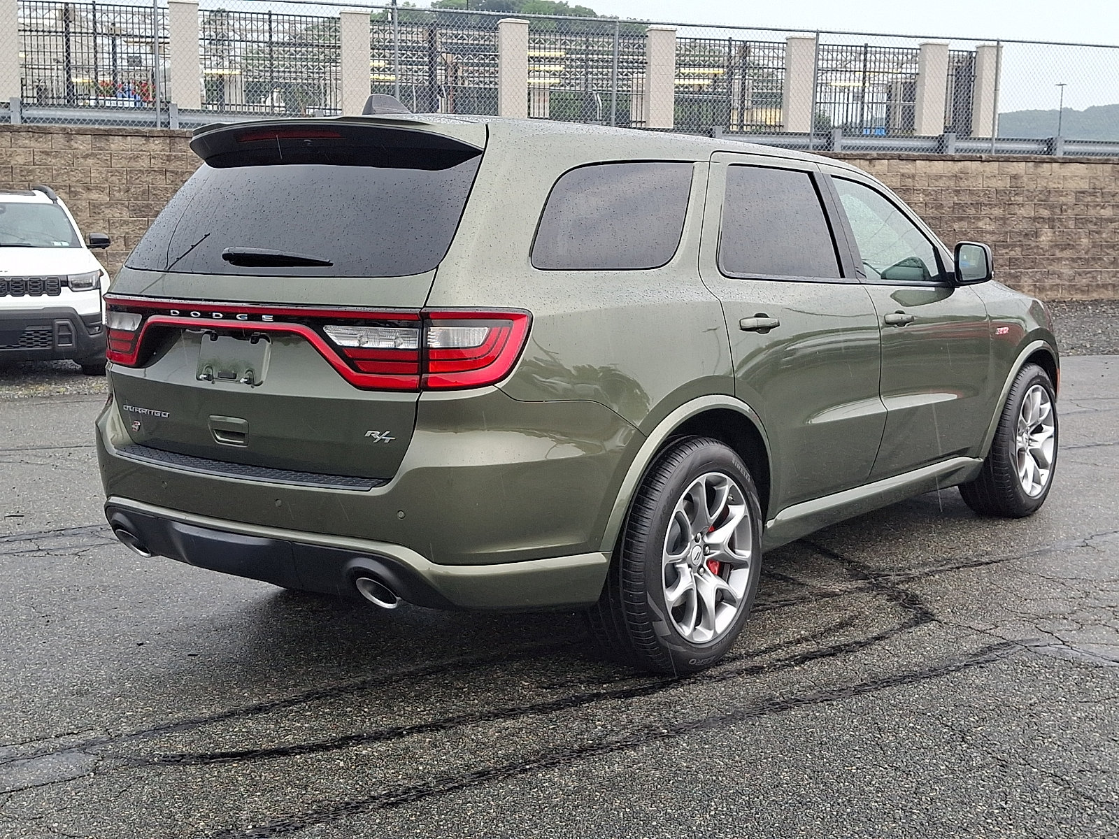 New 2026 Dodge Durango R/T w/ Trailer Tow Group IV AWD/4WD image 4