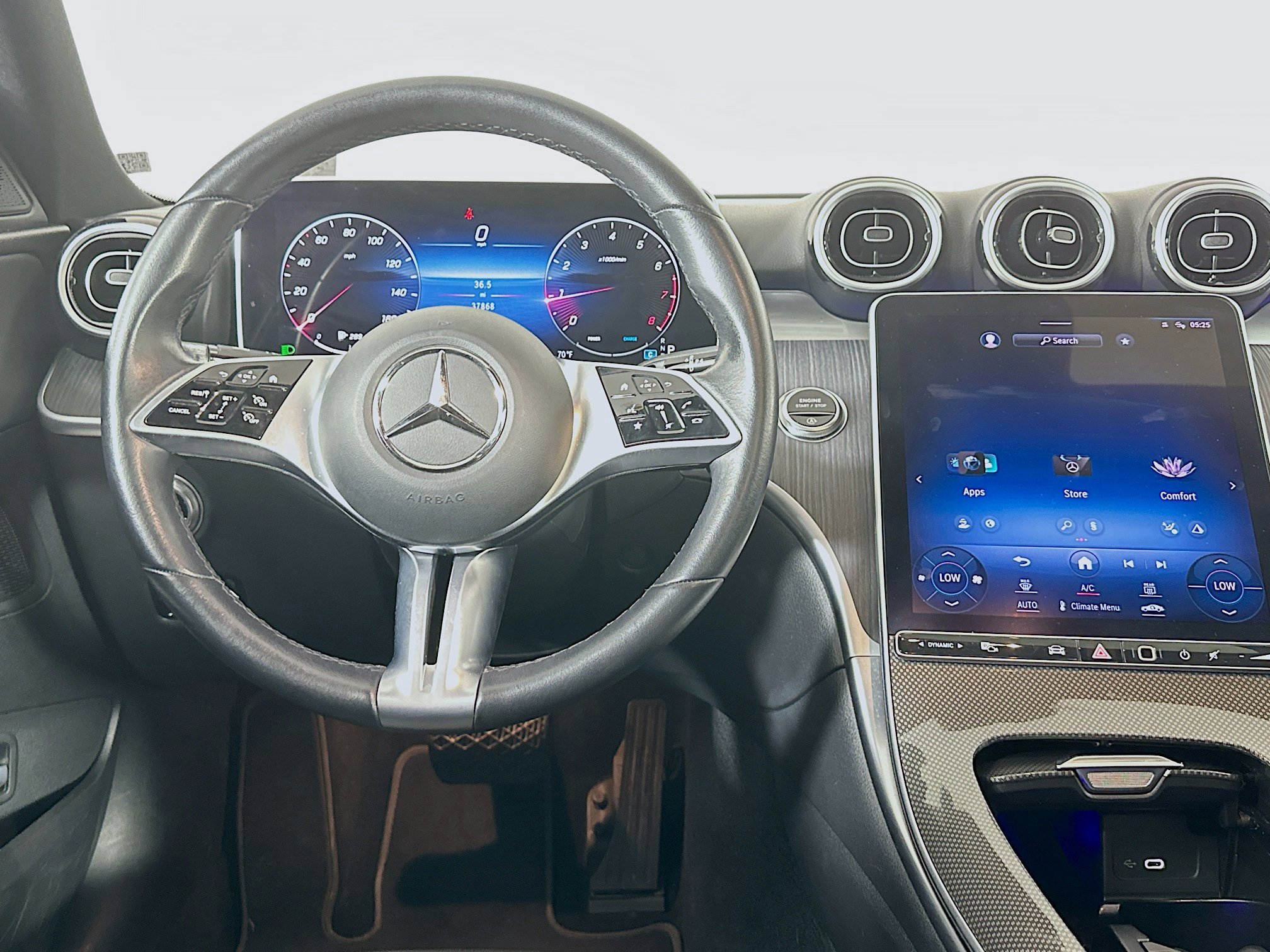 Used 2024 Mercedes-Benz C 300 Sedan image 18