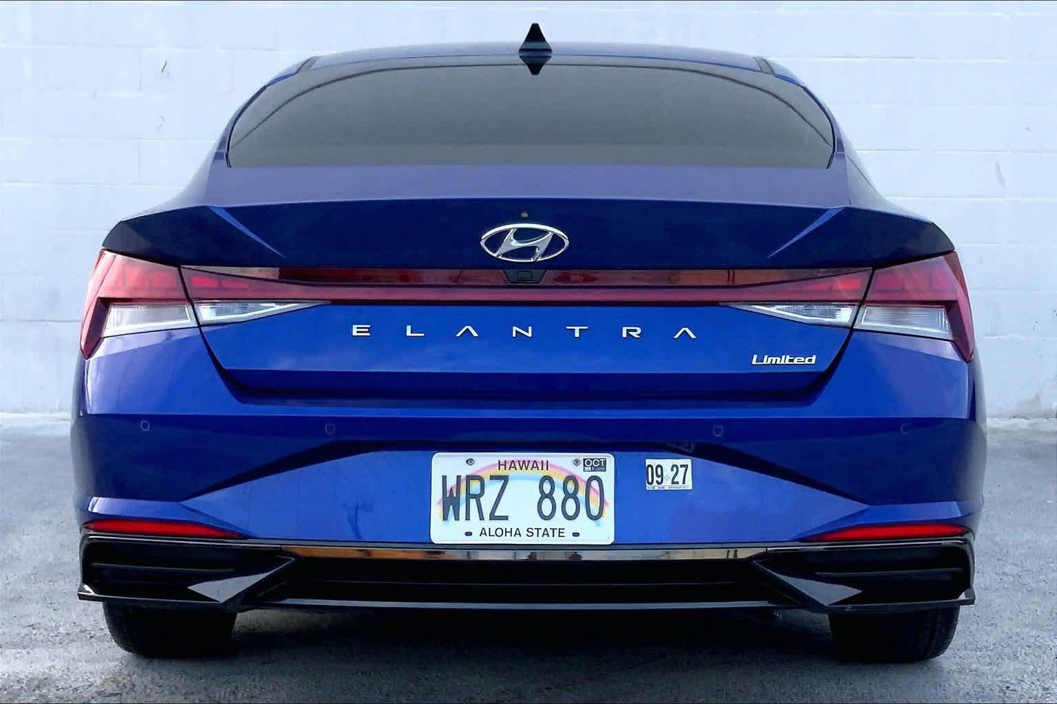 Used 2023 Hyundai Elantra Limited FWD image 5