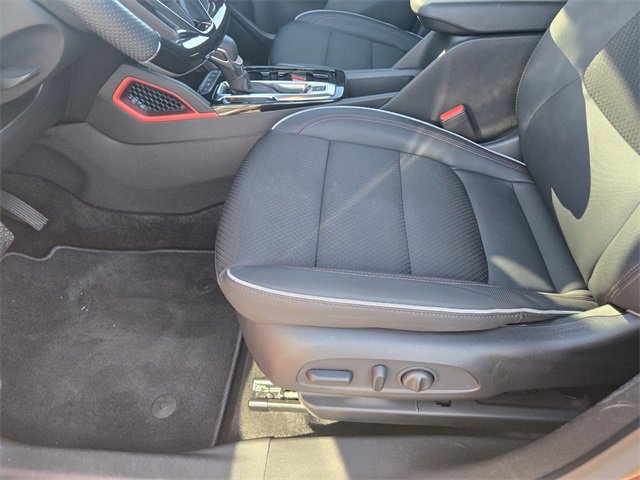 Used 2023 Chevrolet TrailBlazer RS w/ Convenience Package image 22