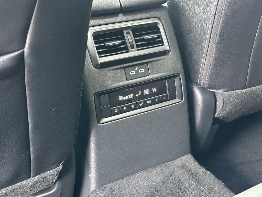 Certified 2024 MAZDA CX-90 Plug-In Hybrid w/ Preferred image 28