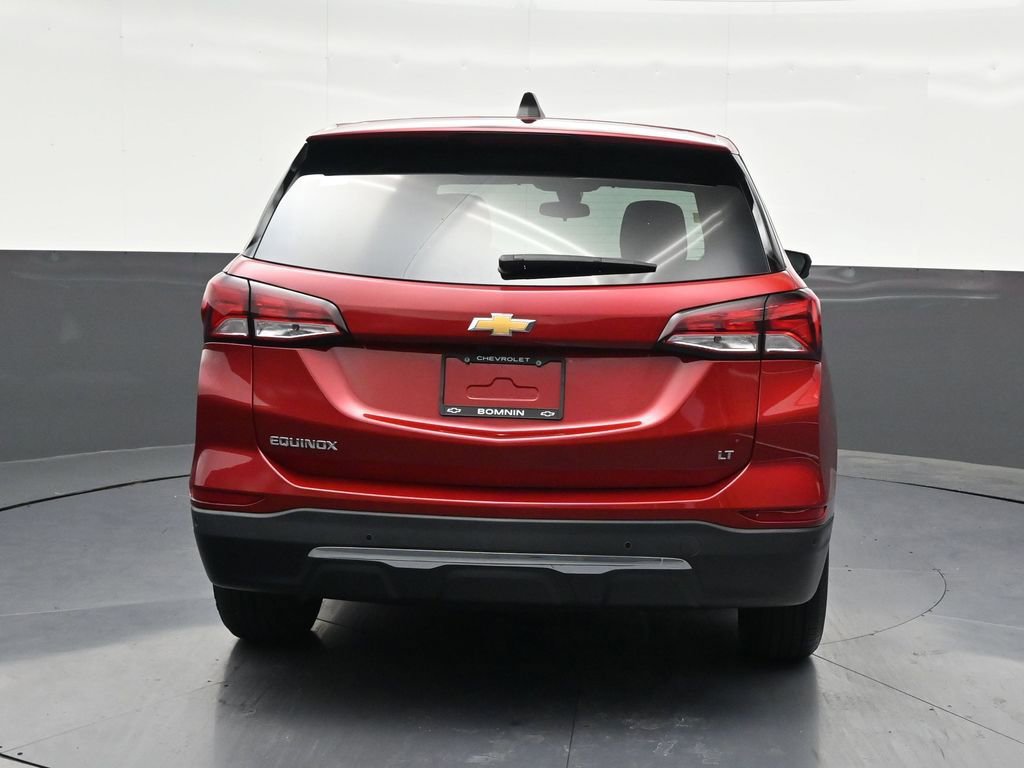 Used 2024 Chevrolet Equinox LT FWD image 4