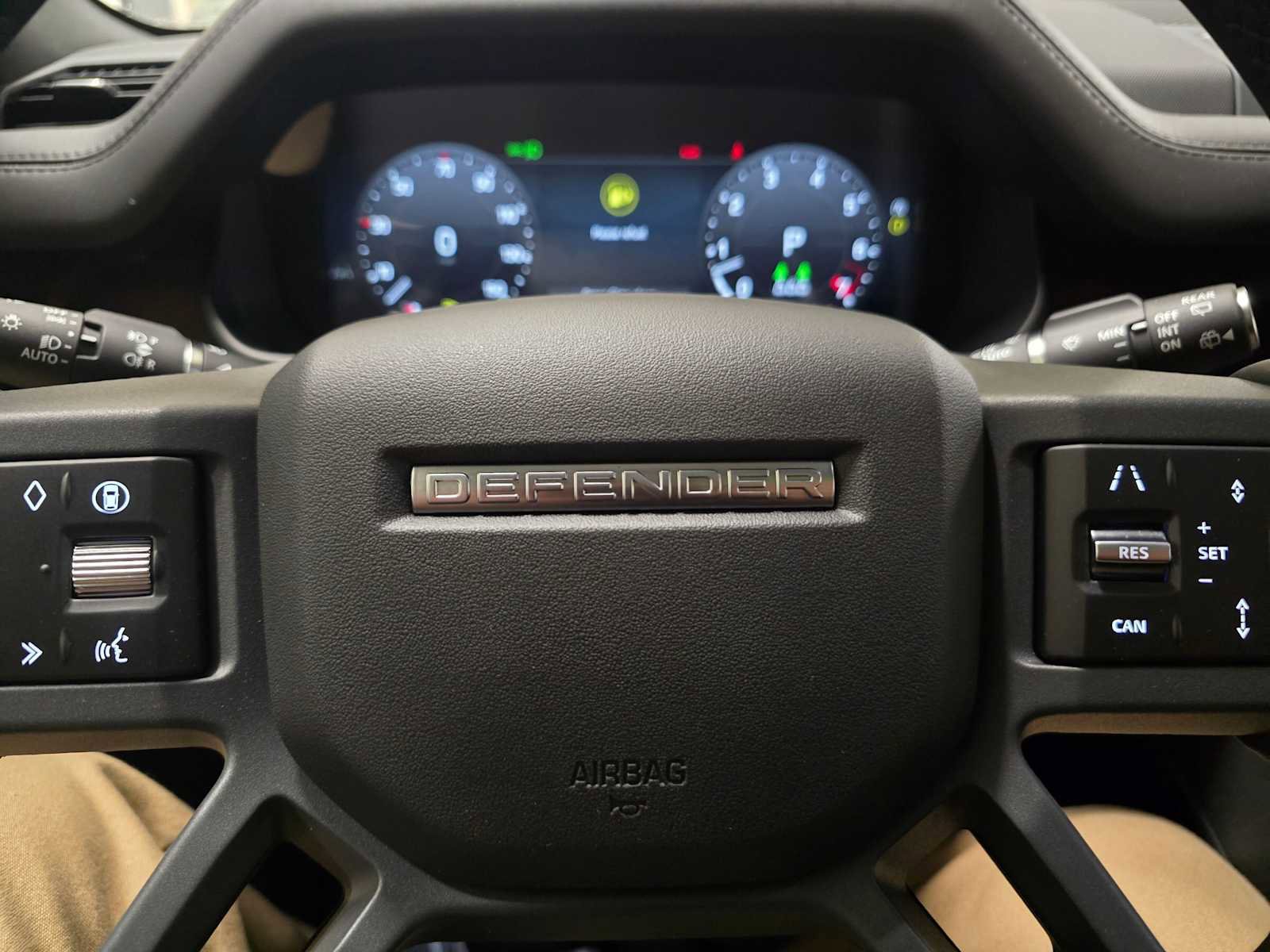 New 2026 Land Rover Defender 130 X-Dynamic SE image 24