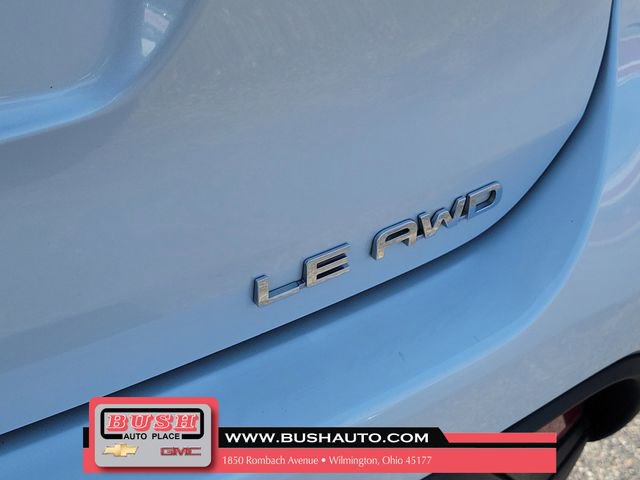 Used 2024 Toyota Highlander LE AWD/4WD image 7
