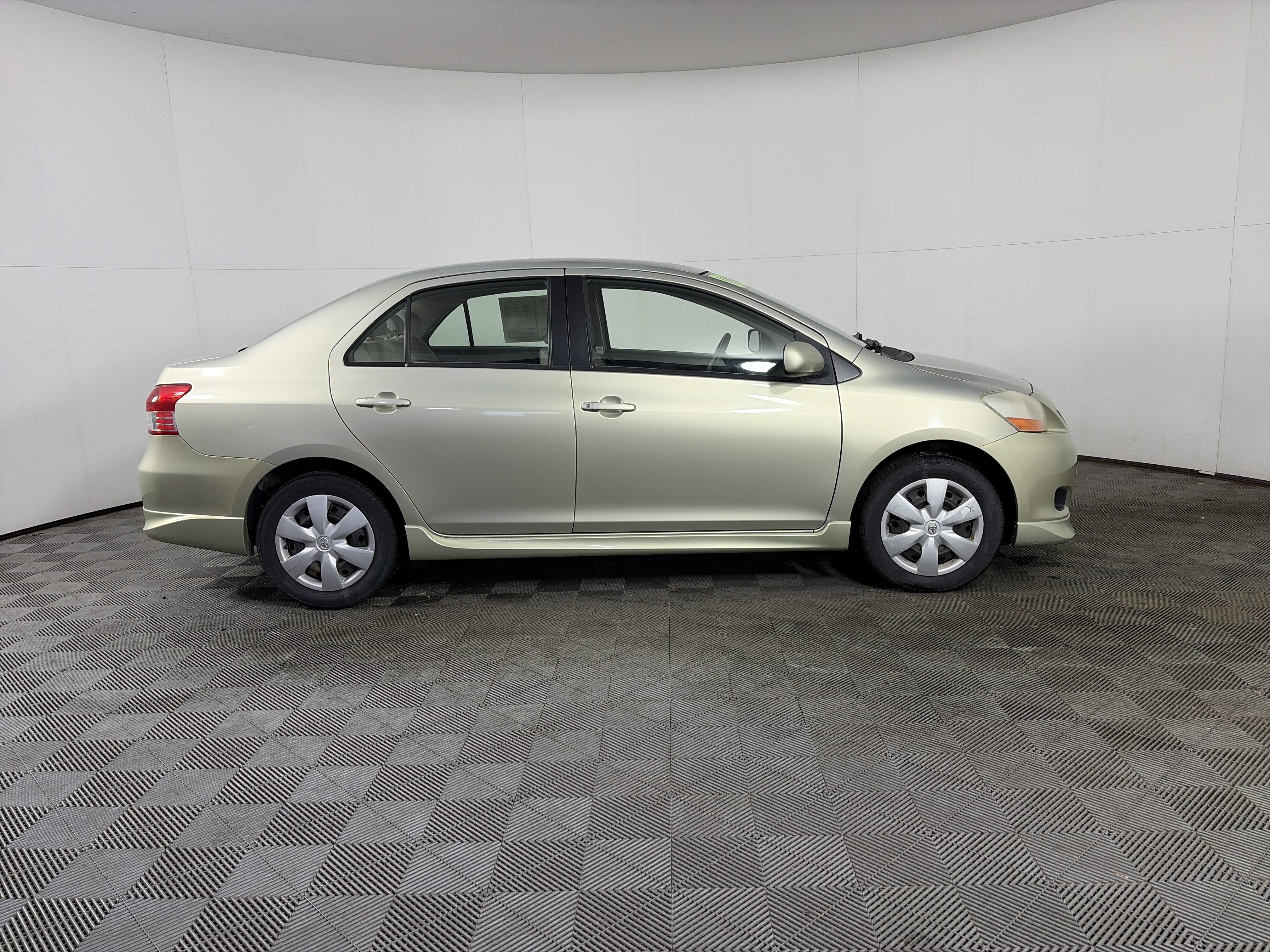 Used 2007 Toyota Yaris Sedan image 7